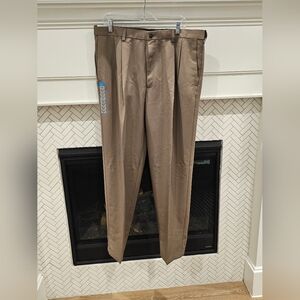Haggar Men's Dress Pants/Slacks, NWT, Size 38 W | 32 L